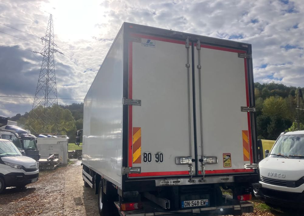 Renault Renault Gama D 240 chłodnia izoterma - Refrigerator truck: picture 4 Renault Renault Gama D 240 chłodnia izoterma - Refrigerator truck: picture 4