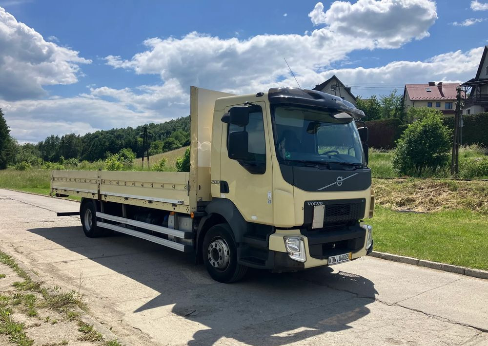 Volvo FL 280 skrzynia burtówka laweta - Dropside/ Flatbed truck: picture 2 Volvo FL 280 skrzynia burtówka laweta - Dropside/ Flatbed truck: picture 2