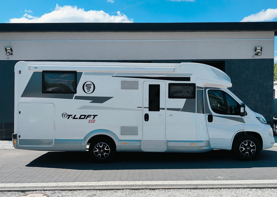 Elnagh Elnagh T-Loft 532 WINTER Alarm Solar Camera Air Conditioning Truma Diesel E FV23% Awning Remis Retrofitted - Camper van: picture 3 Elnagh Elnagh T-Loft 532 WINTER Alarm Solar Camera Air Conditioning Truma Diesel E FV23% Awning Remis Retrofitted - Camper van: picture 3