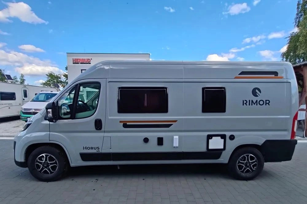Fiat Ducato Rimor Horus 45 NEW AUTOMAT Grau Truma Diesel Lampen FULL LED 4-Sitzer - Camper van: picture 3 Fiat Ducato Rimor Horus 45 NEW AUTOMAT Grau Truma Diesel Lampen FULL LED 4-Sitzer - Camper van: picture 3