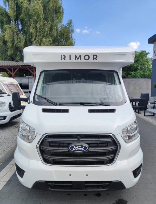 RIMOR Rimor KILIG 95 Plus NEW Retrofitted 5 Passenger Winter Camera Navigation - Camper van: picture 4 RIMOR Rimor KILIG 95 Plus NEW Retrofitted 5 Passenger Winter Camera Navigation - Camper van: picture 4
