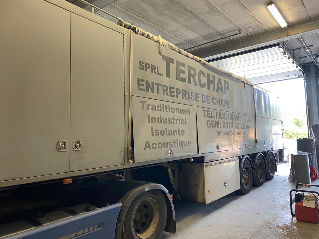 Mcmachine KWB SEMI REMORQUE A CHAPE Mcmachine KWB SEMI REMORQUE A CHAPE - Semi-trailer: picture 2 Mcmachine KWB SEMI REMORQUE A CHAPE Mcmachine KWB SEMI REMORQUE A CHAPE - Semi-trailer: picture 2