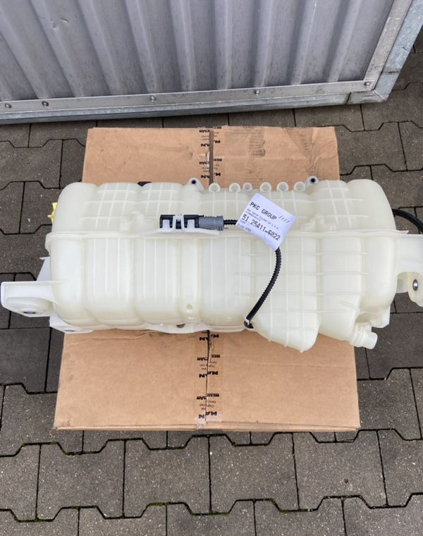 NOWY zbiorniczek wyrównawczy MAN lion’s city autobus autokar 12C 18C 19C - Expansion tank for Bus: picture 3 NOWY zbiorniczek wyrównawczy MAN lion’s city autobus autokar 12C 18C 19C - Expansion tank for Bus: picture 3