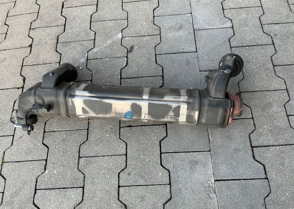Recyrkulator spalin DAF XF 106 euro 6 lift chłodnica spalin AGR - Exhaust manifold for Truck: picture 2 Recyrkulator spalin DAF XF 106 euro 6 lift chłodnica spalin AGR - Exhaust manifold for Truck: picture 2