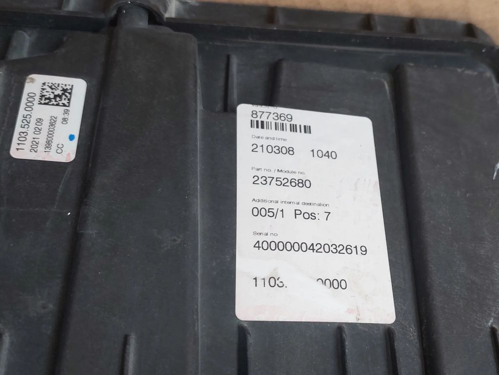 VOLVO FH 5 LAMPA PRZEDNIA FULL LED - Headlight for Truck: picture 3 VOLVO FH 5 LAMPA PRZEDNIA FULL LED - Headlight for Truck: picture 3