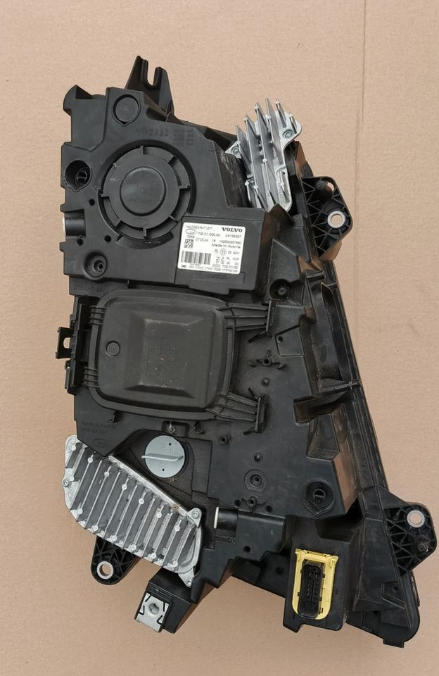 VOLVO FH4 LAMPA PRZEDNIA LEWA H7 2024r 24159327 - Lights/ Lighting for Truck: picture 2 VOLVO FH4 LAMPA PRZEDNIA LEWA H7 2024r 24159327 - Lights/ Lighting for Truck: picture 2