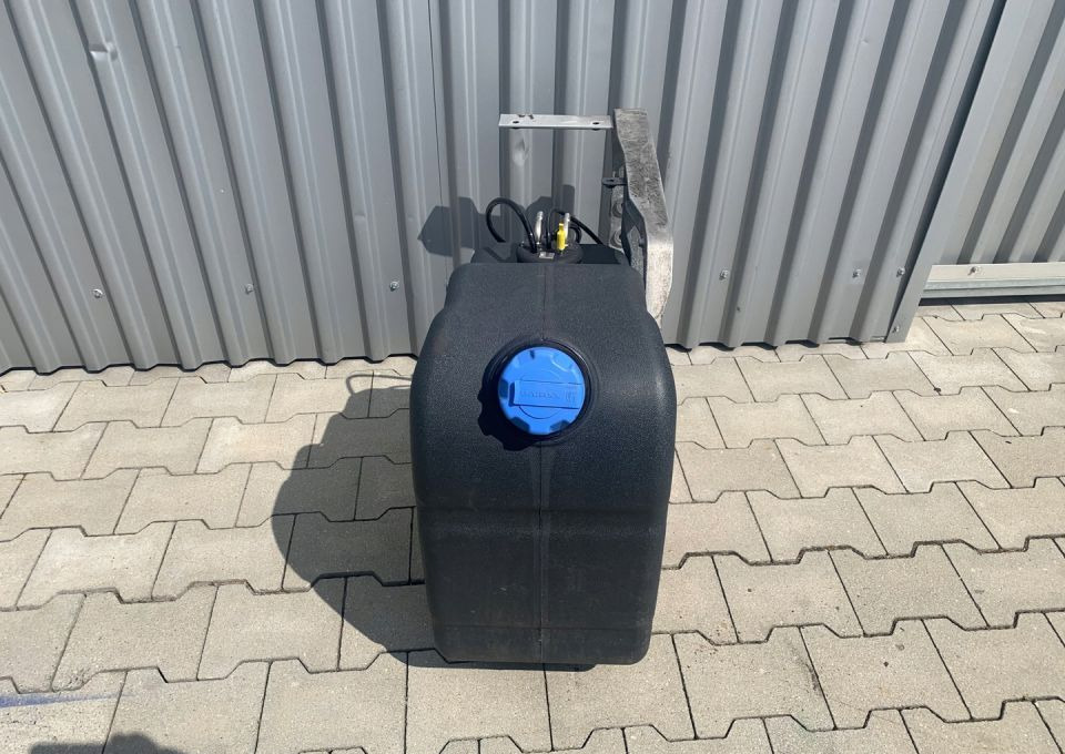 Zbiornik adblue Volvo FH ad blue bak Renault T - AdBlue tank for Truck: picture 5 Zbiornik adblue Volvo FH ad blue bak Renault T - AdBlue tank for Truck: picture 5