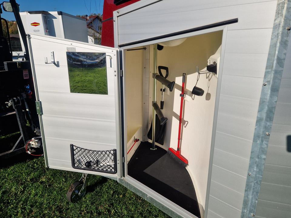 Böckmann Pferdeanhänger Champion R, SaKa., 100 km/h - Horse trailer: picture 4 Böckmann Pferdeanhänger Champion R, SaKa., 100 km/h - Horse trailer: picture 4