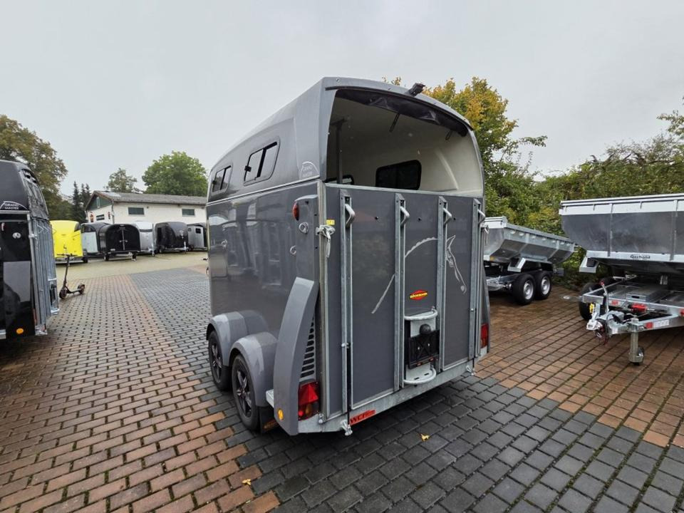 Böckmann Pferdeanhänger Grand Master WCF, 2,7 to.,100 km/h, Video - Horse trailer: picture 5 Böckmann Pferdeanhänger Grand Master WCF, 2,7 to.,100 km/h, Video - Horse trailer: picture 5