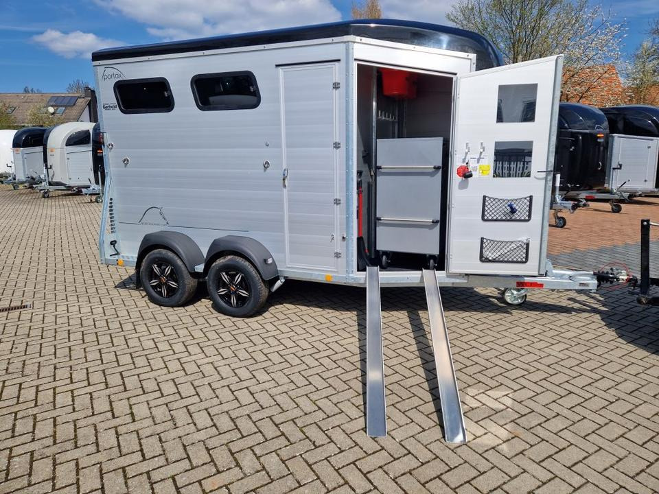 Böckmann Pferdeanhänger Portax L-SR inkl Sattelschrank - Horse trailer: picture 3 Böckmann Pferdeanhänger Portax L-SR inkl Sattelschrank - Horse trailer: picture 3