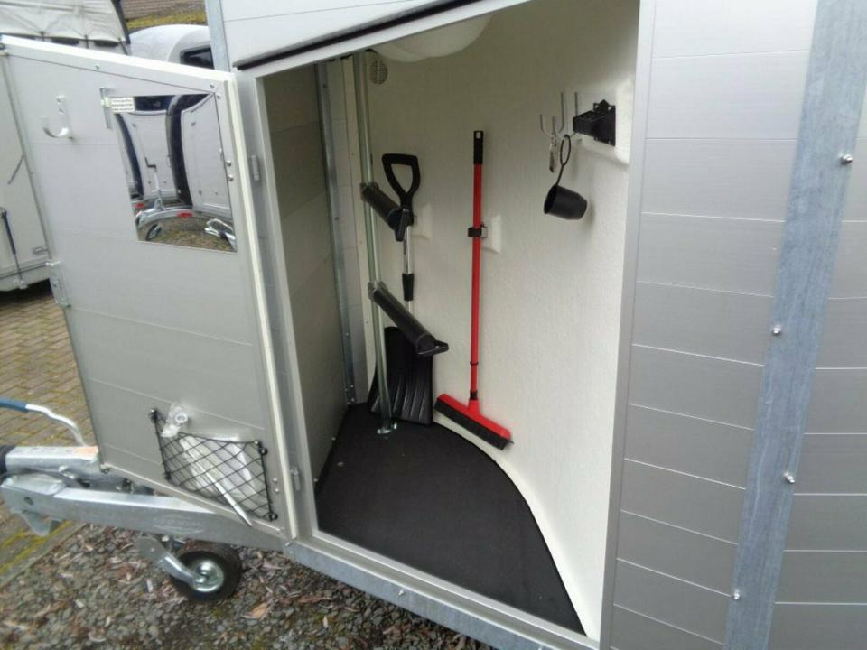 Böckmann Pferdeanhänger zu VERMIETEN Leihanhänger ab 55€/Tag - Horse trailer: picture 2 Böckmann Pferdeanhänger zu VERMIETEN Leihanhänger ab 55€/Tag - Horse trailer: picture 2