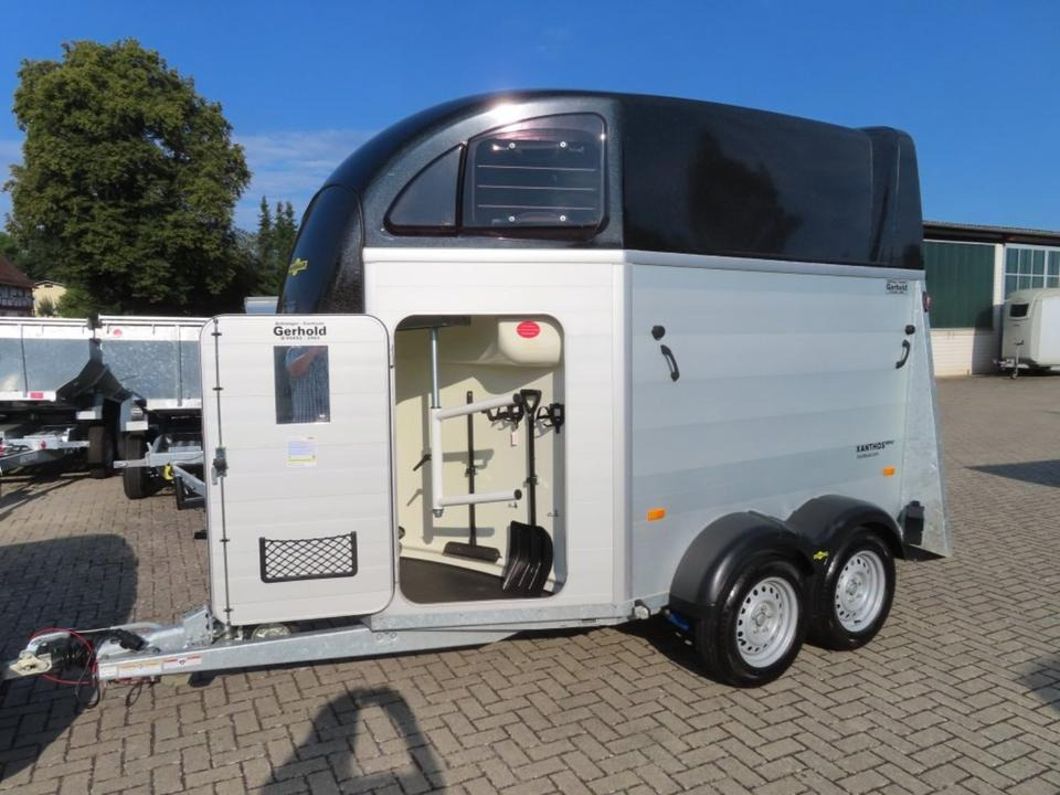Humbaur,Pferdeanhänger, Xanthos Aero, 2,4 to. SaKa.100 Km/h - Horse trailer: picture 1 Humbaur,Pferdeanhänger, Xanthos Aero, 2,4 to. SaKa.100 Km/h - Horse trailer: picture 1