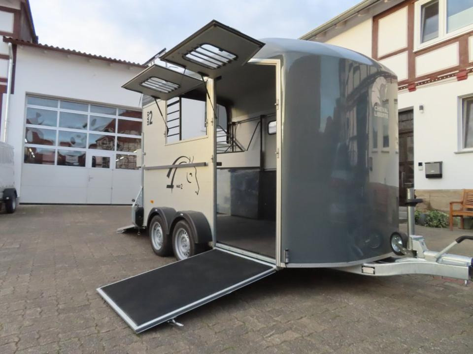 Pferdeanhänger Cheval Liberte MAXI 2 Sattelraum 100 km/h Kamera - Horse trailer: picture 4 Pferdeanhänger Cheval Liberte MAXI 2 Sattelraum 100 km/h Kamera - Horse trailer: picture 4
