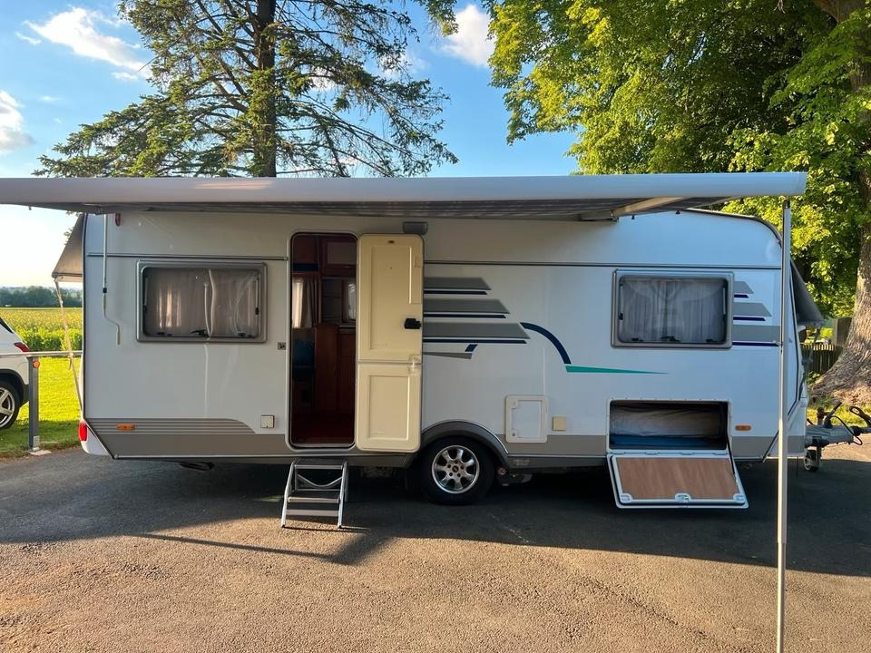 Wohnwagen Hymer Top Ausstattung Mover Vohrzelt 4x Schlafplätze WC - Caravan: picture 1 Wohnwagen Hymer Top Ausstattung Mover Vohrzelt 4x Schlafplätze WC - Caravan: picture 1