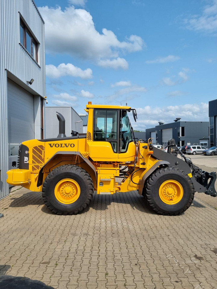 VOLVO L70F 2009 with new engine - Wheel loader: picture 5 VOLVO L70F 2009 with new engine - Wheel loader: picture 5