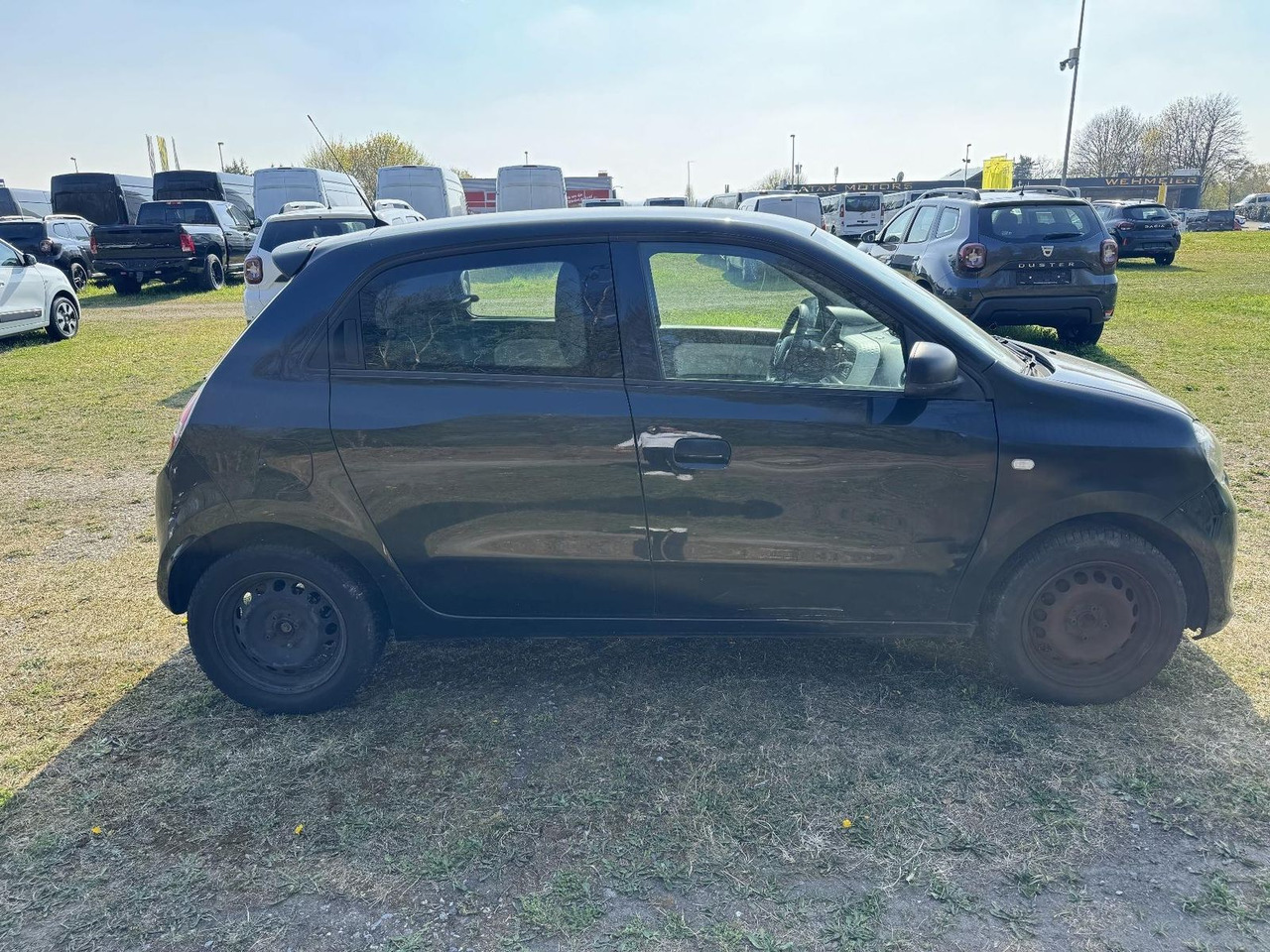 Renault Twingo Life SCe70 KLIMA - Car: picture 4 Renault Twingo Life SCe70 KLIMA - Car: picture 4