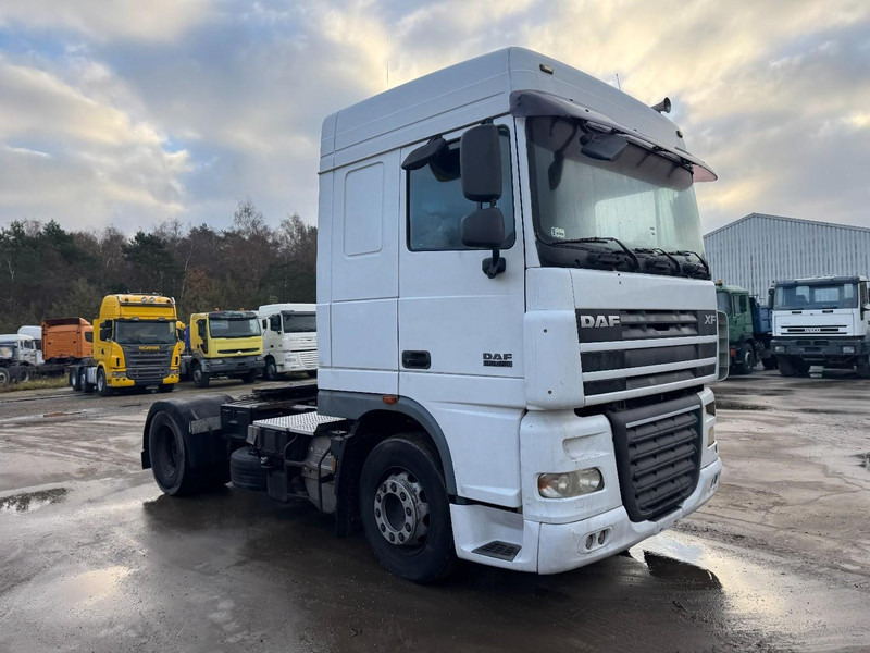 DAF 105 XF 460 Space Cab (MANUAL GEARBOX / BOITE MANUELLE / PERFECT CONDITION) - Tractor unit: picture 3 DAF 105 XF 460 Space Cab (MANUAL GEARBOX / BOITE MANUELLE / PERFECT CONDITION) - Tractor unit: picture 3