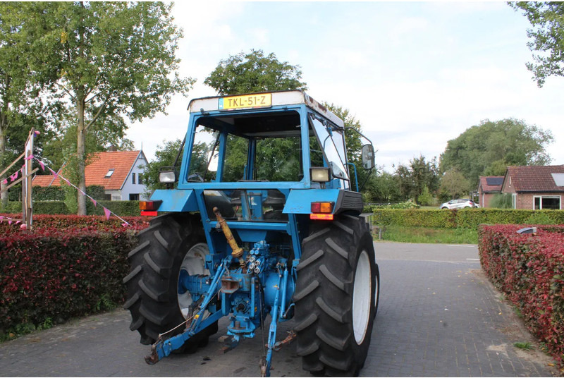 Ford 4610 - Farm tractor: picture 4 Ford 4610 - Farm tractor: picture 4