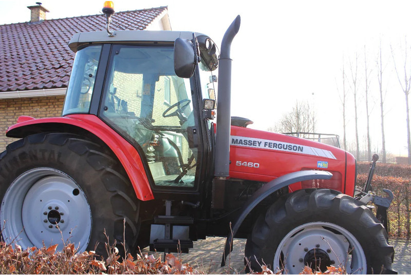 Massey Ferguson 5460 - Farm tractor: picture 3 Massey Ferguson 5460 - Farm tractor: picture 3