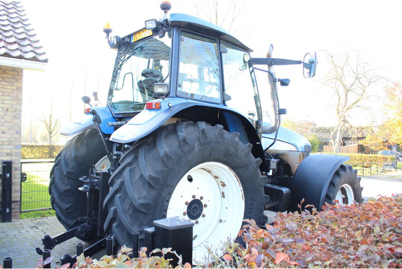 New Holland TM 140 - Farm tractor: picture 4 New Holland TM 140 - Farm tractor: picture 4