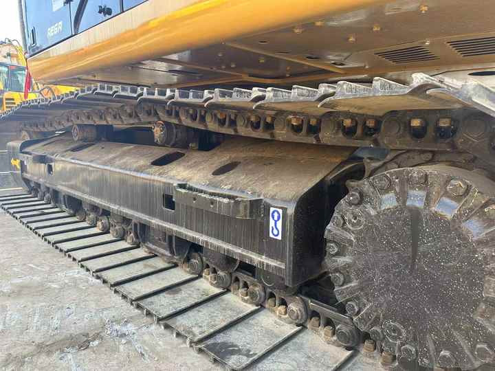 95% New Well Maintained Low Working Hours Used Excavator CAT320D CAT320d Used Excavator for Sale at the Lowest Price - Crawler excavator: picture 4 95% New Well Maintained Low Working Hours Used Excavator CAT320D CAT320d Used Excavator for Sale at the Lowest Price - Crawler excavator: picture 4