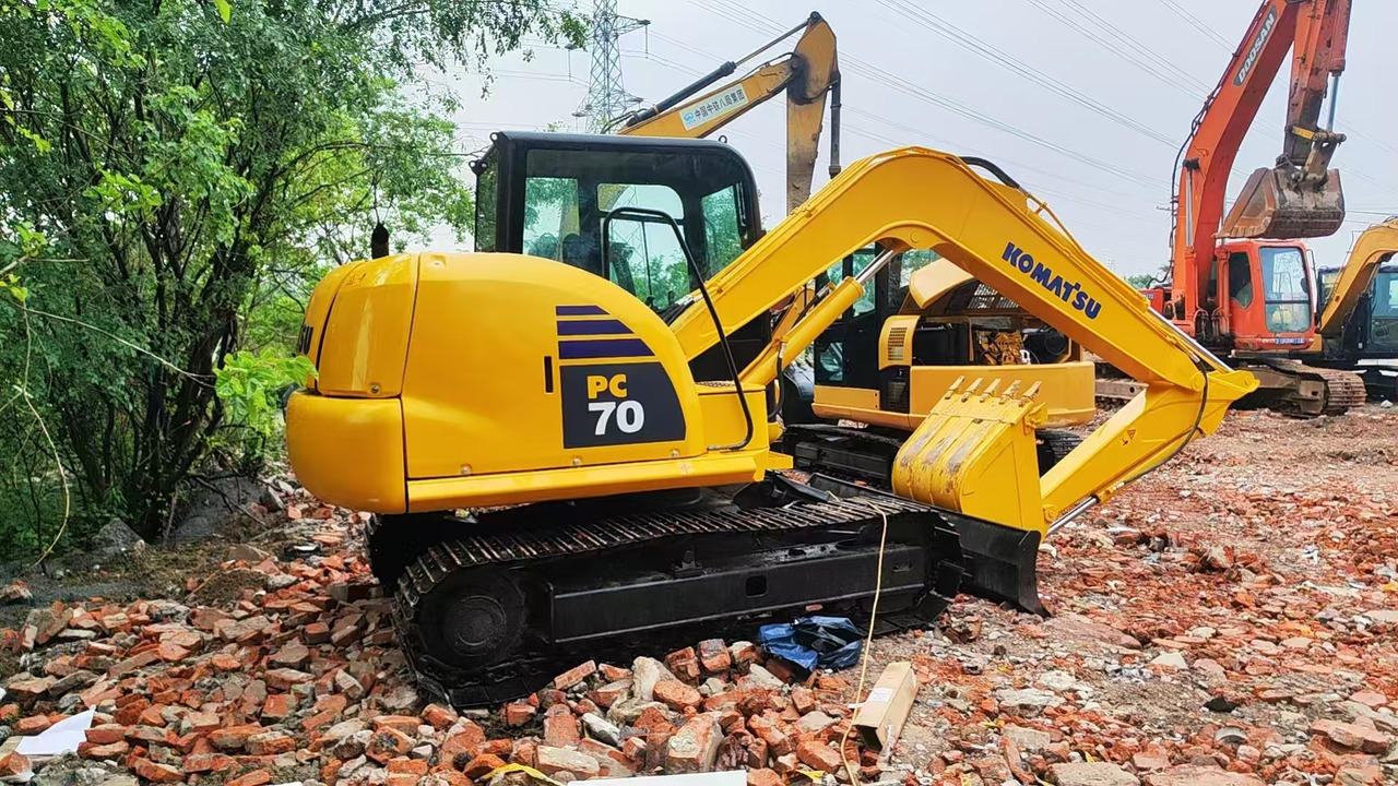 CATERPILLAR 303.5e - Mini excavator: picture 2 CATERPILLAR 303.5e - Mini excavator: picture 2
