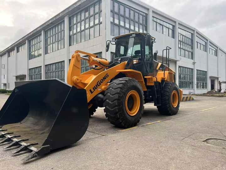 Excellent Condition China Famous Brand LiuGong Brand Wheel Loader Used 856 Loader Used 50 Front End Loader for Sale Price - Wheel loader: picture 4 Excellent Condition China Famous Brand LiuGong Brand Wheel Loader Used 856 Loader Used 50 Front End Loader for Sale Price - Wheel loader: picture 4
