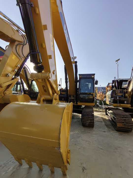 Excellent Performance Second-hand Caterpillar 320d2 Hydraulic 20ton Excavator Cat320D2: Good Condition, Low Price for Sale - Crawler excavator: picture 4 Excellent Performance Second-hand Caterpillar 320d2 Hydraulic 20ton Excavator Cat320D2: Good Condition, Low Price for Sale - Crawler excavator: picture 4