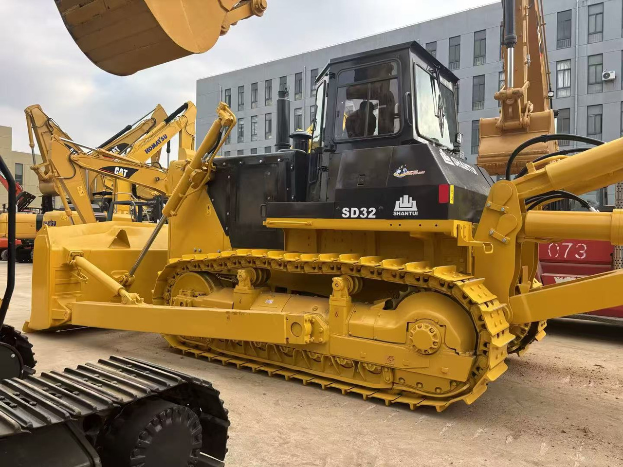 SHANTUI SD32 - Bulldozer: picture 1 SHANTUI SD32 - Bulldozer: picture 1