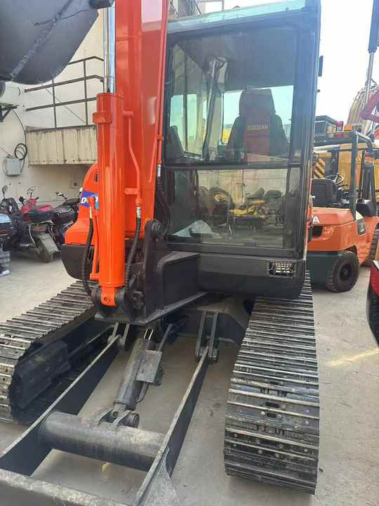 Second Hand Doosan Dx-60 Excavator for Sale - Crawler excavator: picture 5 Second Hand Doosan Dx-60 Excavator for Sale - Crawler excavator: picture 5