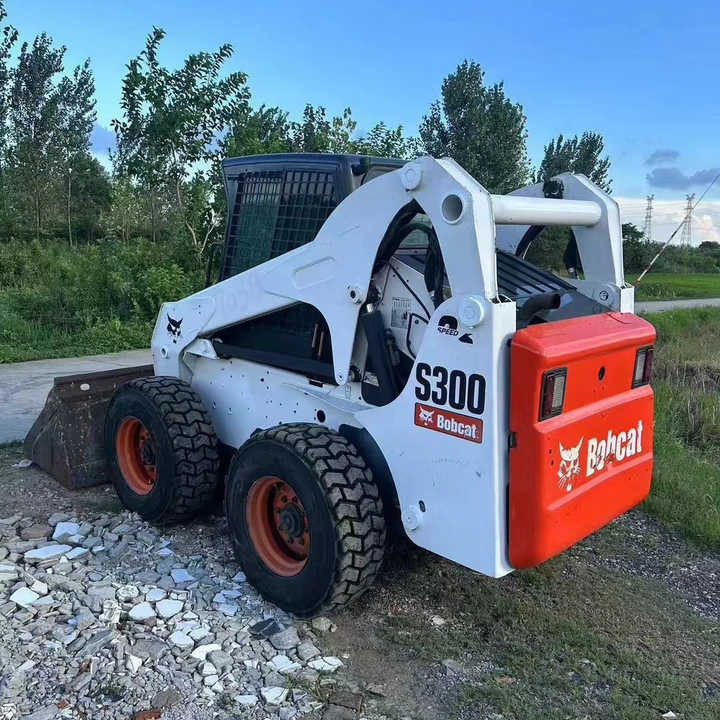 Used Bob Cat Bob Cat S300 Used Mini Skid Steer Wheel Loader Multifunctional Track Loaders Bobcat S300 - Skid steer loader: picture 3 Used Bob Cat Bob Cat S300 Used Mini Skid Steer Wheel Loader Multifunctional Track Loaders Bobcat S300 - Skid steer loader: picture 3