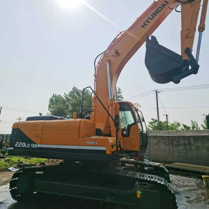Used HYUNDAI R220-9S New Model Excavator Second Hand Machine Popular Brand Korean hyundai Hydraulic Machinery - Crawler excavator: picture 1 Used HYUNDAI R220-9S New Model Excavator Second Hand Machine Popular Brand Korean hyundai Hydraulic Machinery - Crawler excavator: picture 1