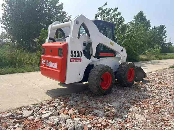 Used Heavy Construction Equipment bobcat S330 Second Hand Skid Steers Used Machine Hot Sale - Skid steer loader: picture 3 Used Heavy Construction Equipment bobcat S330 Second Hand Skid Steers Used Machine Hot Sale - Skid steer loader: picture 3