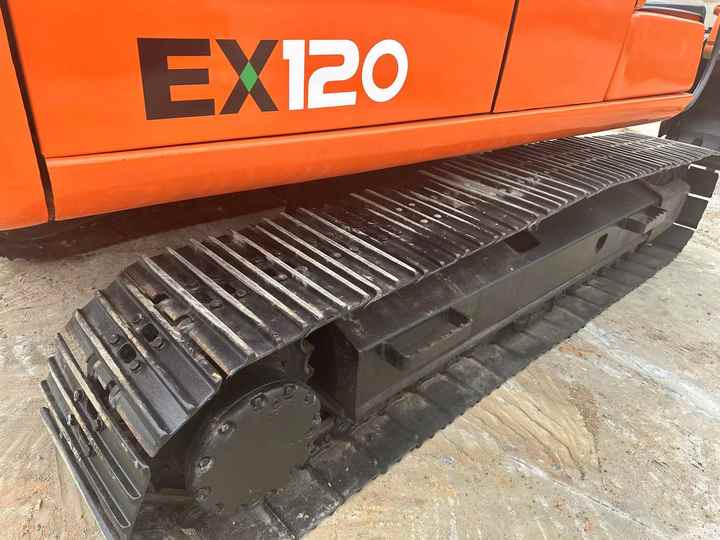 Used Hitachi Ex120 Wheel Excavator for Sale Japan Made Hitachi Ex120 Wheeled Excavator for Sale - Excavator: picture 4 Used Hitachi Ex120 Wheel Excavator for Sale Japan Made Hitachi Ex120 Wheeled Excavator for Sale - Excavator: picture 4