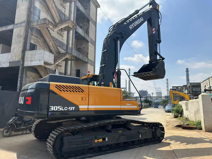 Used Korea Brand hyundai 305-9 Excavator 30tons with High Power and Excellent Performance Hot Sale - Crawler excavator: picture 5 Used Korea Brand hyundai 305-9 Excavator 30tons with High Power and Excellent Performance Hot Sale - Crawler excavator: picture 5