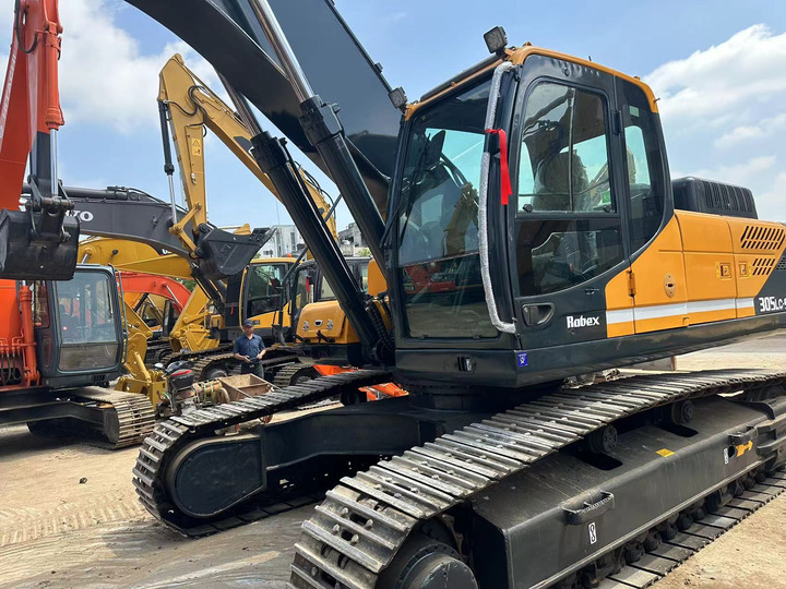 Used Korea Brand hyundai 305-9 Excavator 30tons with High Power and Excellent Performance Hot Sale - Crawler excavator: picture 3 Used Korea Brand hyundai 305-9 Excavator 30tons with High Power and Excellent Performance Hot Sale - Crawler excavator: picture 3