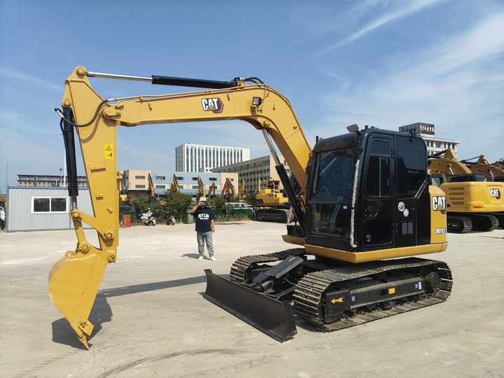 Used Mini Cat 307E2 Excavator with Good Condition for Sale - Crawler excavator: picture 3 Used Mini Cat 307E2 Excavator with Good Condition for Sale - Crawler excavator: picture 3