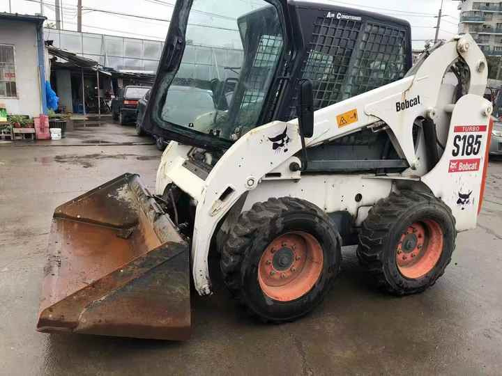 Used Small Loader Bobcat S130 S160 S185 Skid Steer Loader With Good Condition - Skid steer loader: picture 4 Used Small Loader Bobcat S130 S160 S185 Skid Steer Loader With Good Condition - Skid steer loader: picture 4