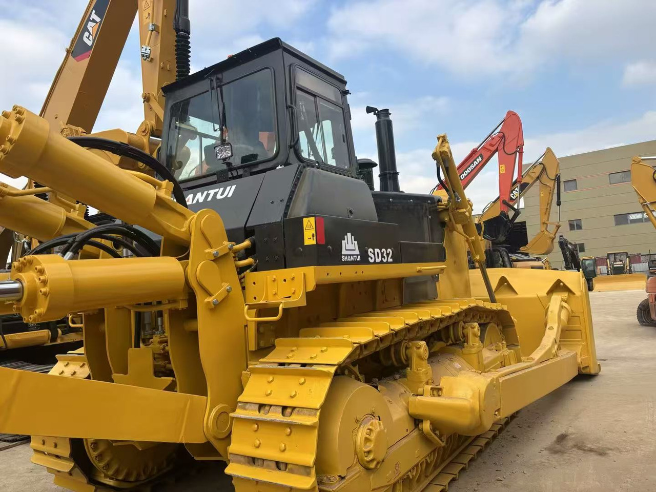 Shantui sd32 - Bulldozer: picture 2 Shantui sd32 - Bulldozer: picture 2