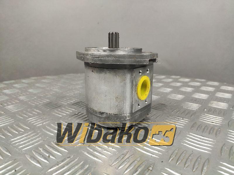 Gear pump Poclain 40182508 P4743518X - Hydraulic pump for Construction machinery: picture 1 Gear pump Poclain 40182508 P4743518X - Hydraulic pump for Construction machinery: picture 1