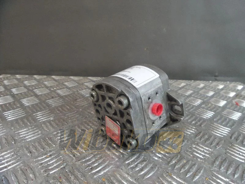 Poclain 30227763 - Hydraulic pump for Construction machinery: picture 1 Poclain 30227763 - Hydraulic pump for Construction machinery: picture 1