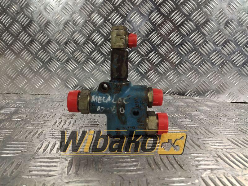 Valves set Mecalac AZ150 8300051 - Hydraulic valve for Construction machinery: picture 1 Valves set Mecalac AZ150 8300051 - Hydraulic valve for Construction machinery: picture 1