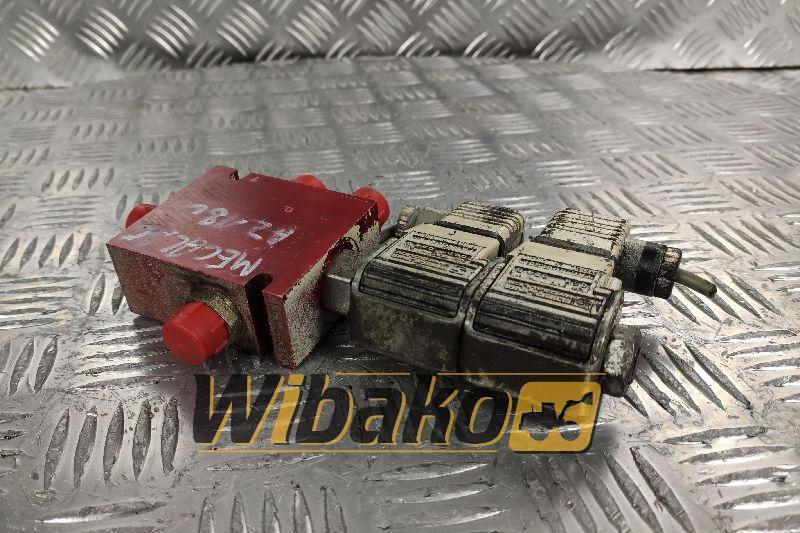 Valves set Mecalac AZ150 LT-35D28 / 220903 - Hydraulic valve for Construction machinery: picture 1 Valves set Mecalac AZ150 LT-35D28 / 220903 - Hydraulic valve for Construction machinery: picture 1