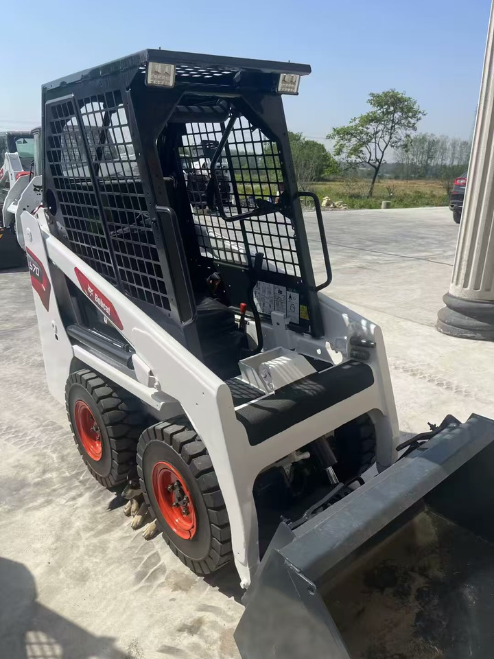 Skid steer loader BOBCAT S70: picture 8 Skid steer loader BOBCAT S70: picture 8
