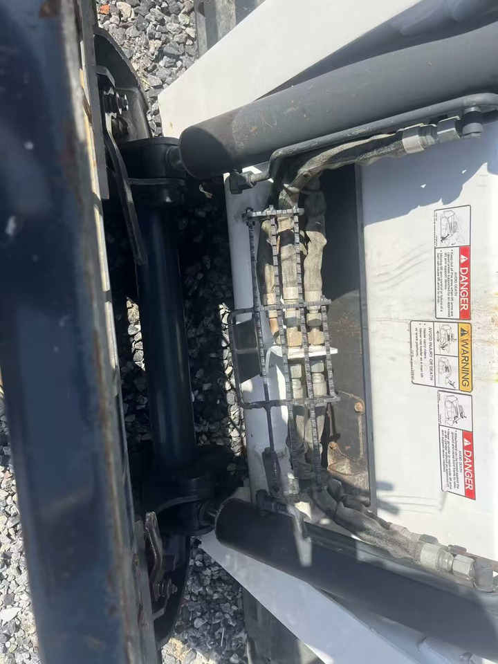 Lease a BOBCAT T770 BOBCAT T770: picture 6
