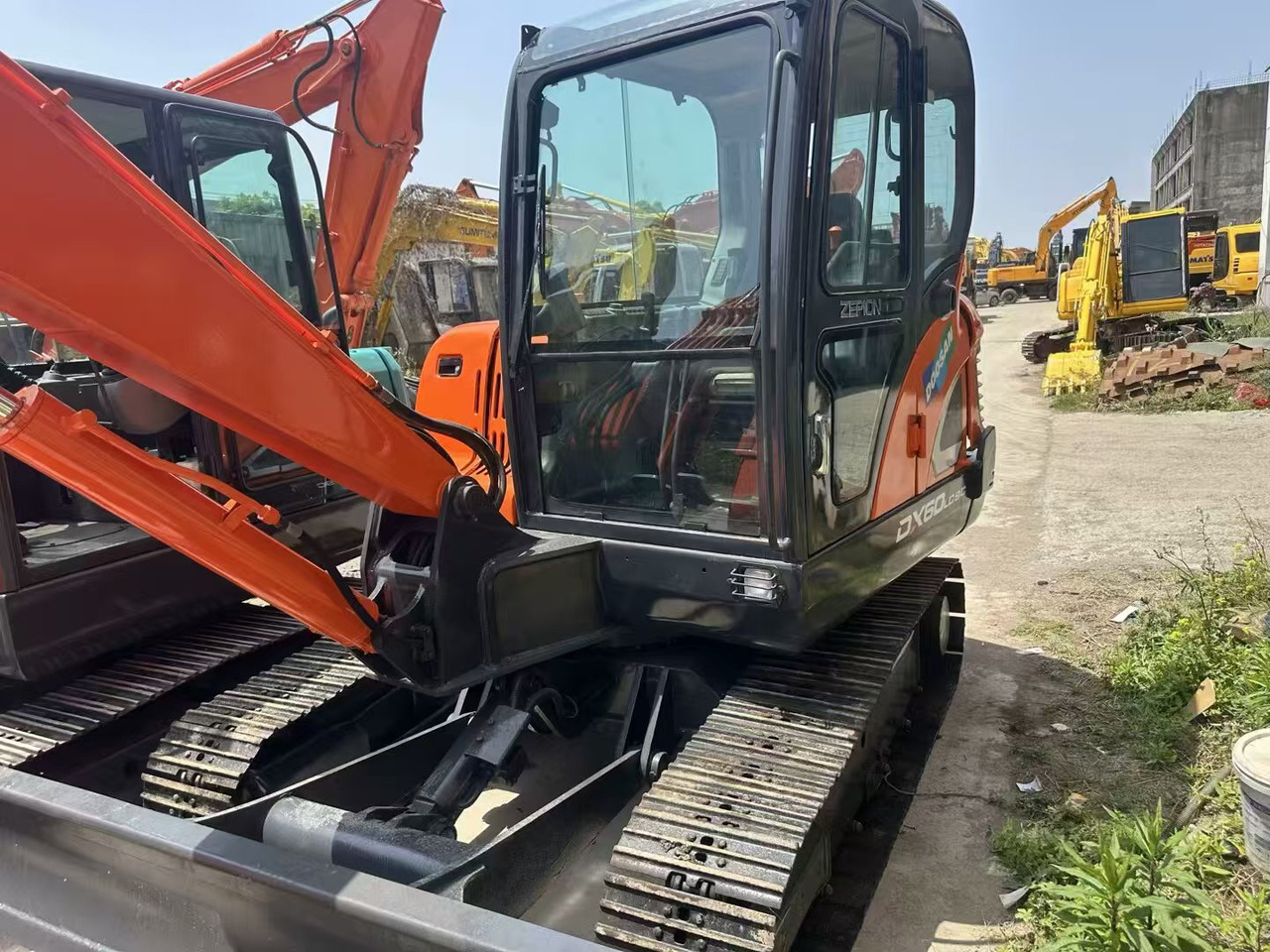 DOOSAN DX60 - Crawler excavator: picture 2 DOOSAN DX60 - Crawler excavator: picture 2