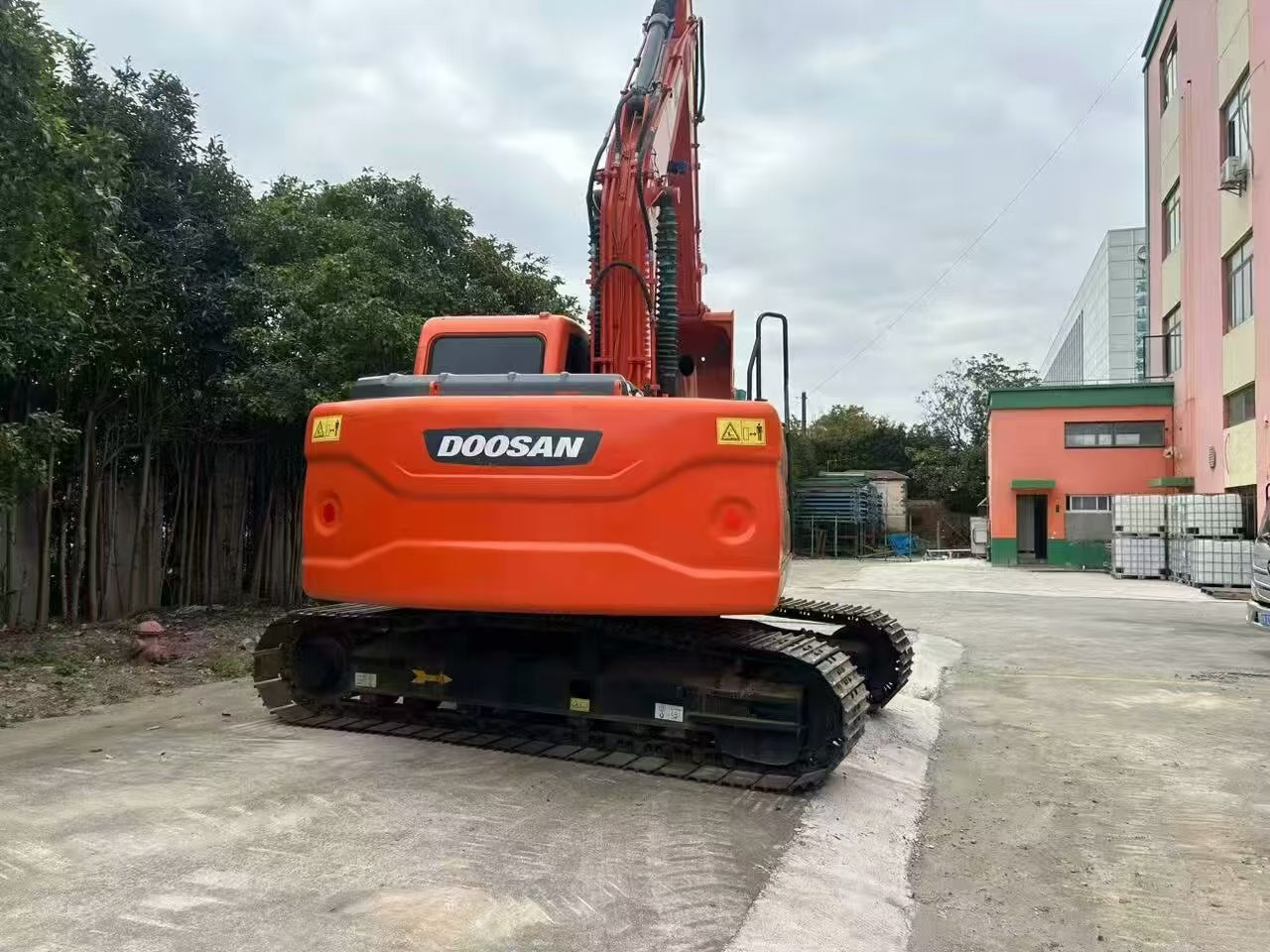 Crawler excavator Doosan DX150: picture 7
