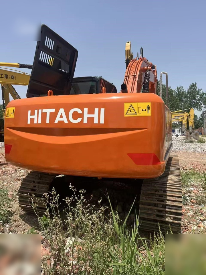 Crawler excavator HITACHI ZX200: picture 15
