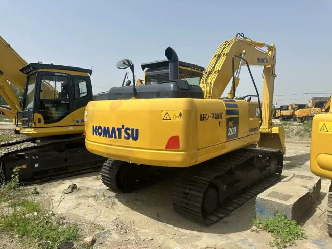 KOMATSU 200-8 - Crawler excavator: picture 4 KOMATSU 200-8 - Crawler excavator: picture 4