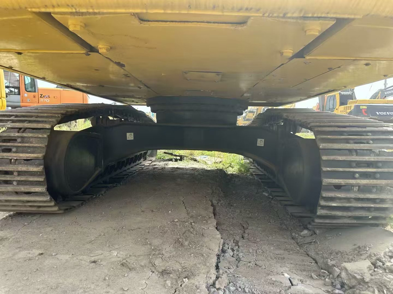 Lease a KOMATSU 350 KOMATSU 350: picture 16